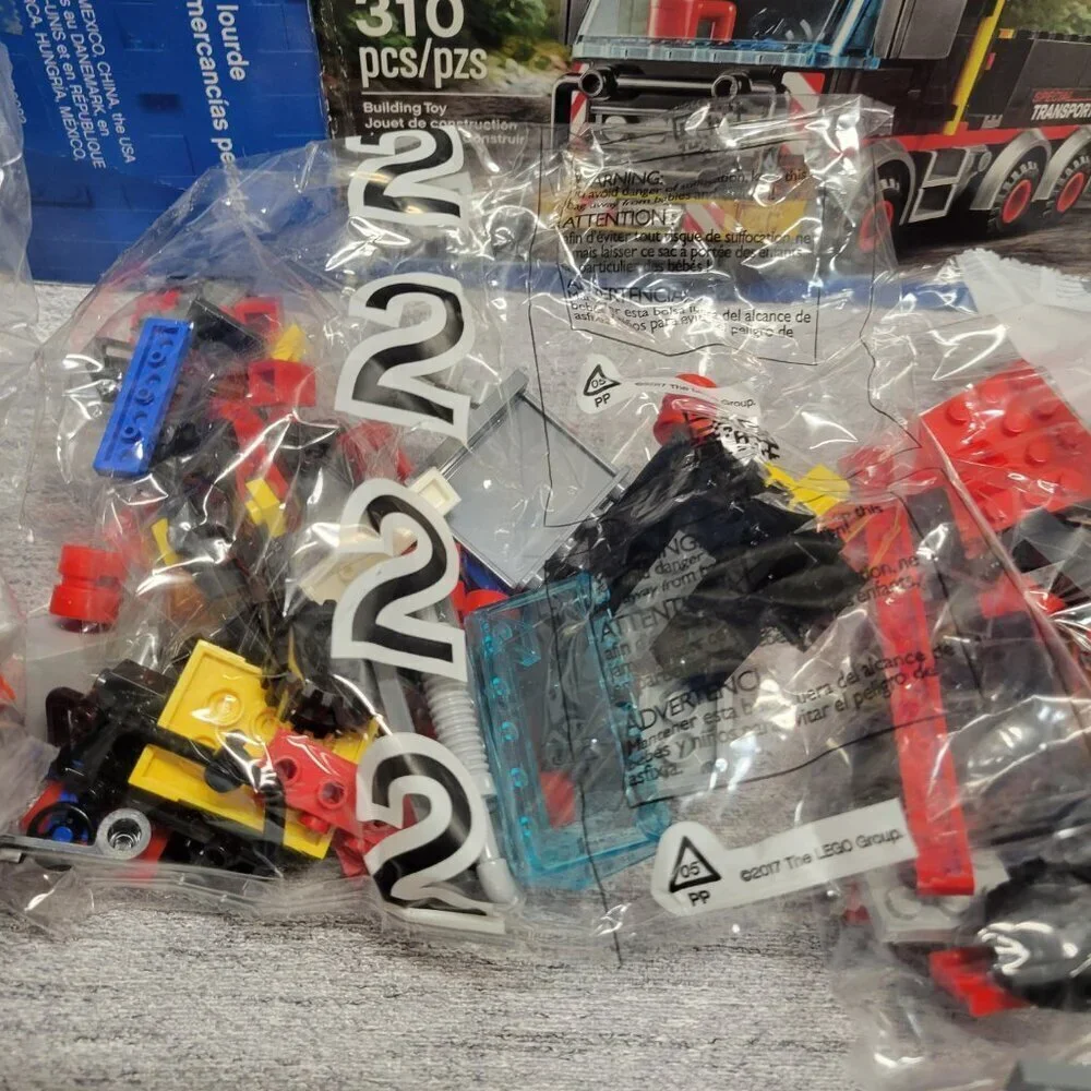 LEGO City Heavy Cargo Transport 60183